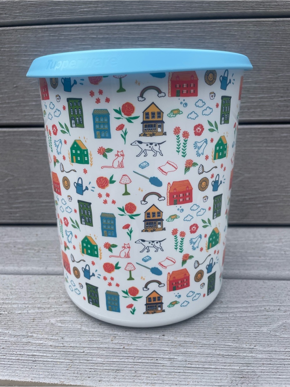 Tupperware Happy Place Special Edition 12 Cup Soap Canister from Beekman 1802